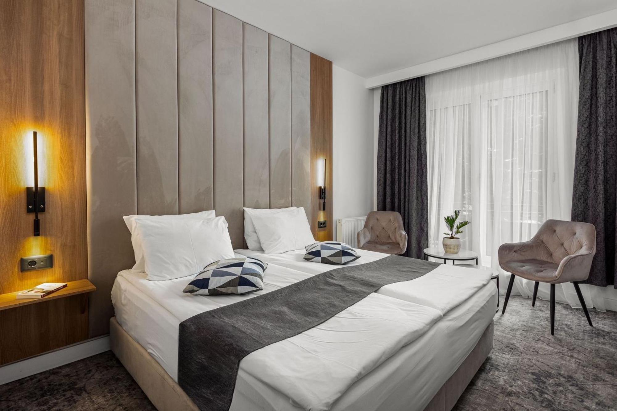 Hotel Soimul ブラショフ エクステリア 写真