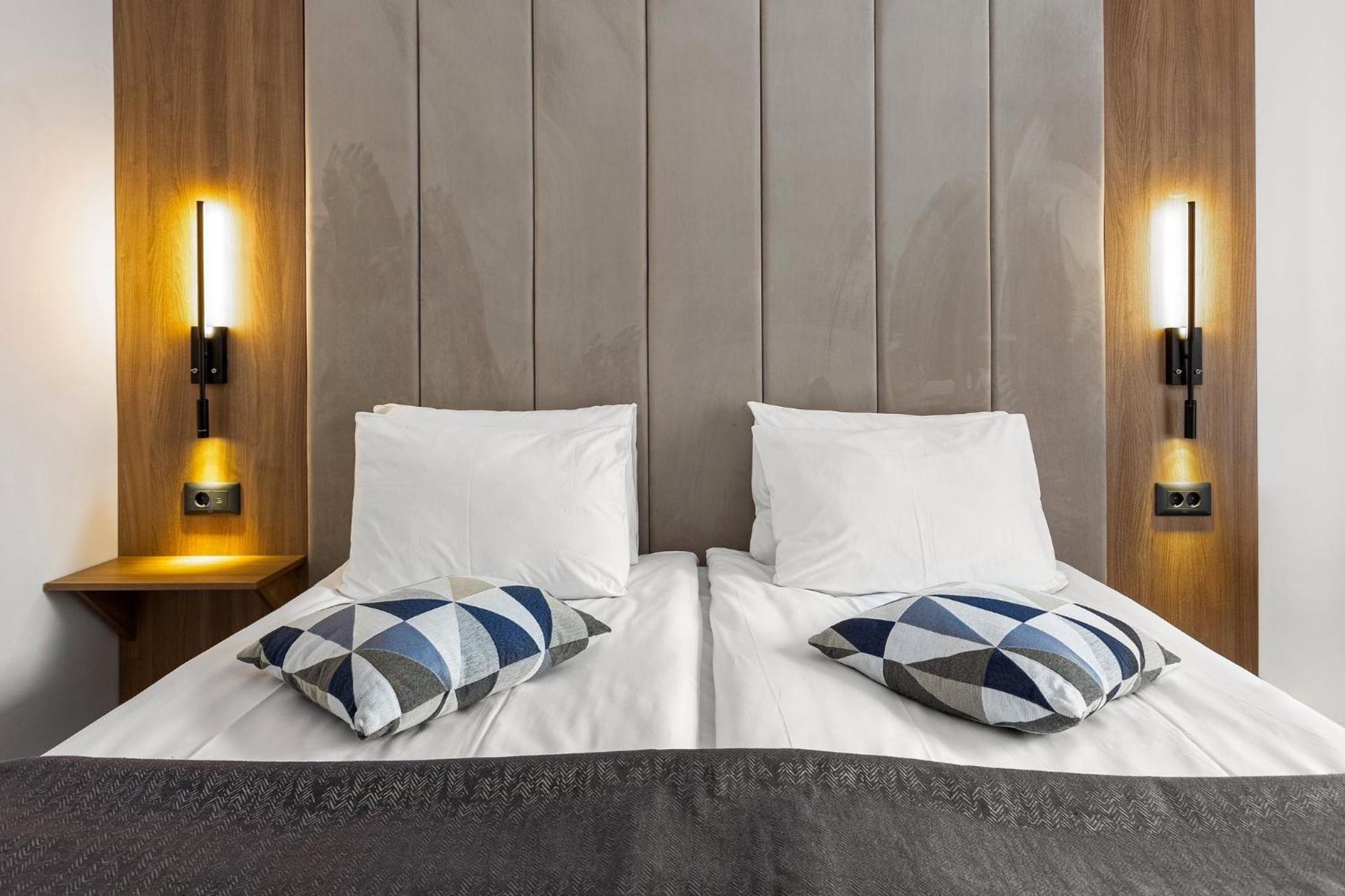 Hotel Soimul ブラショフ エクステリア 写真